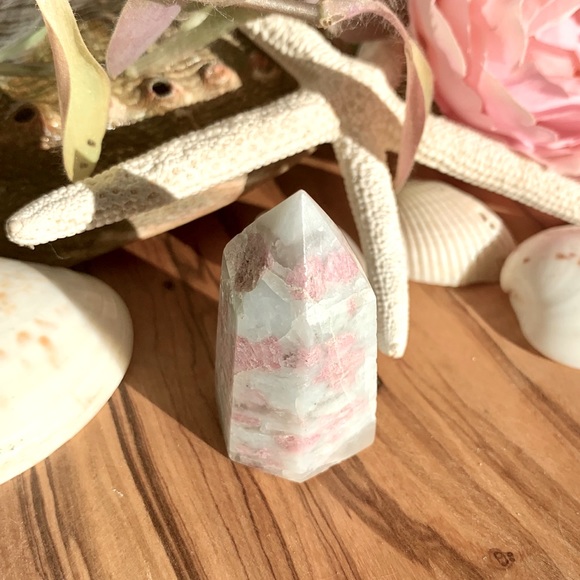 Pink Tourmaline Point 💖 - Picture 2 of 5